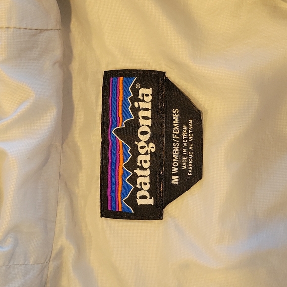 Women's Patagonia Nano Puff jacket, size M in gray - Picture 6 of 11